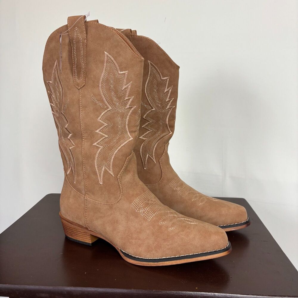 NWT IUV Loving to Cowboy Wandering Western Brown Boots Women's 10
